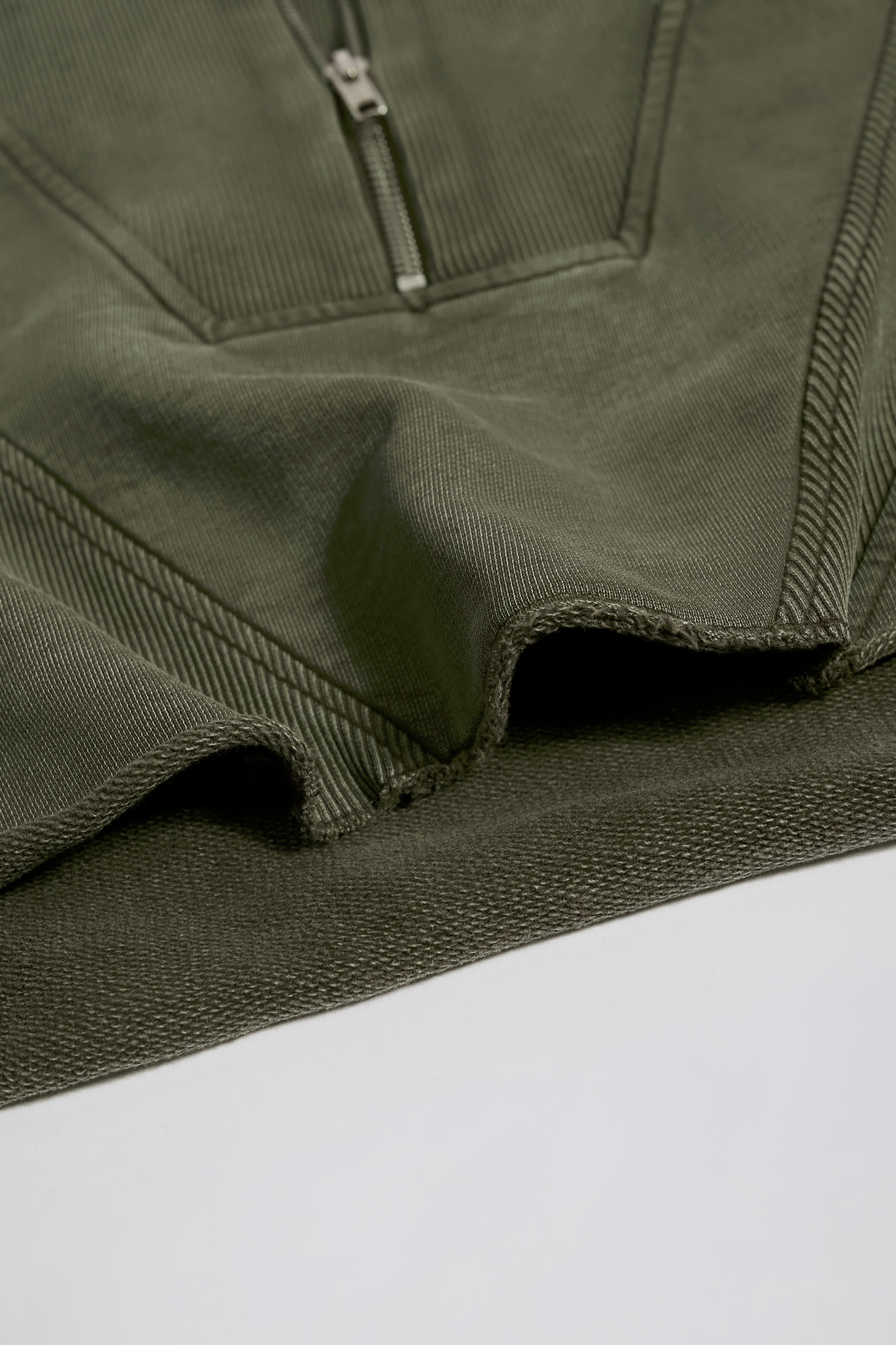 Acid Wash Cropped Sweatshirt in Light Green