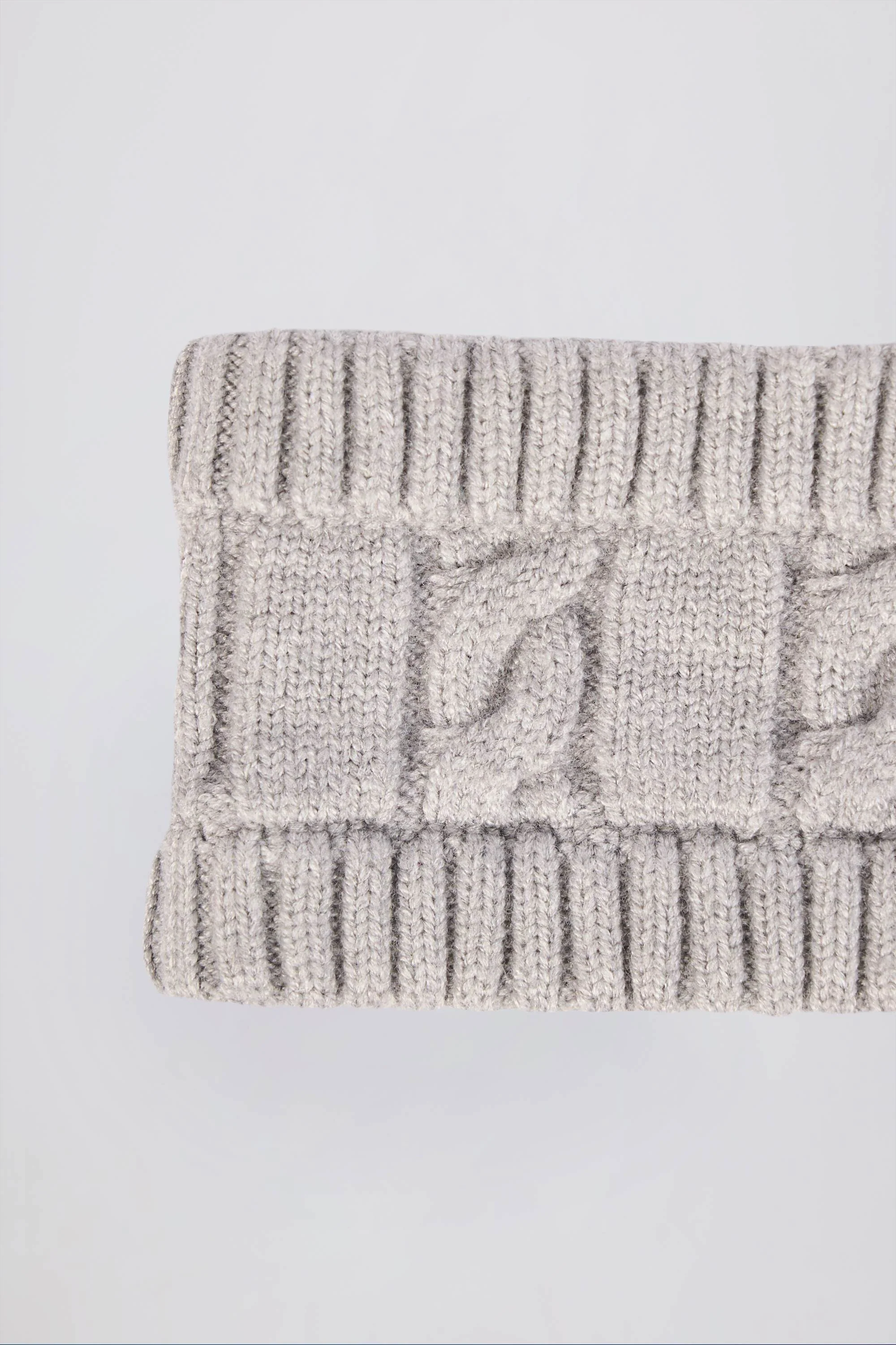 Cable-Knit Headband in Grey Marl