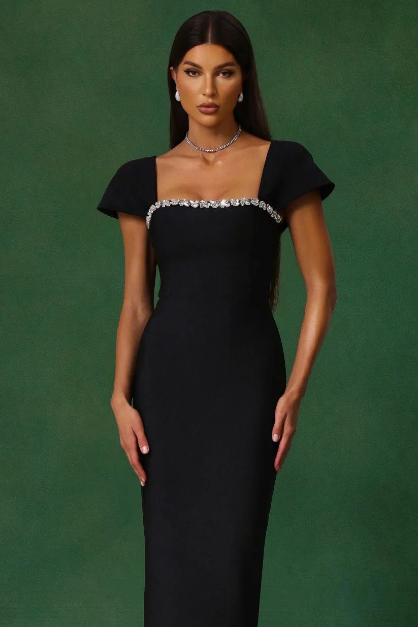 Romelle Diamond Bandage Maxi Dress – Short Sleeve Elegant Gown