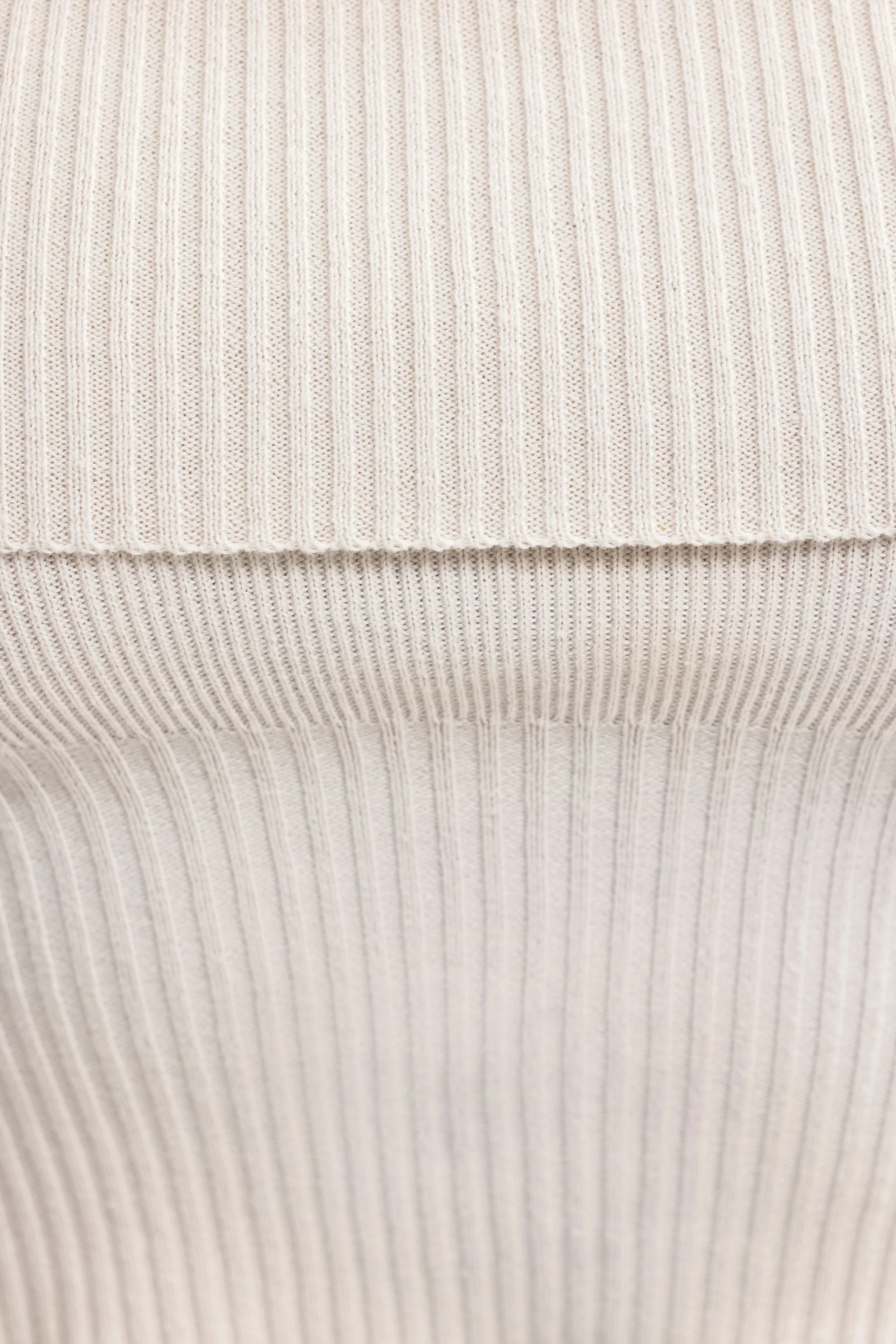 Bandeau Chunky Knit Crop Top in Cream