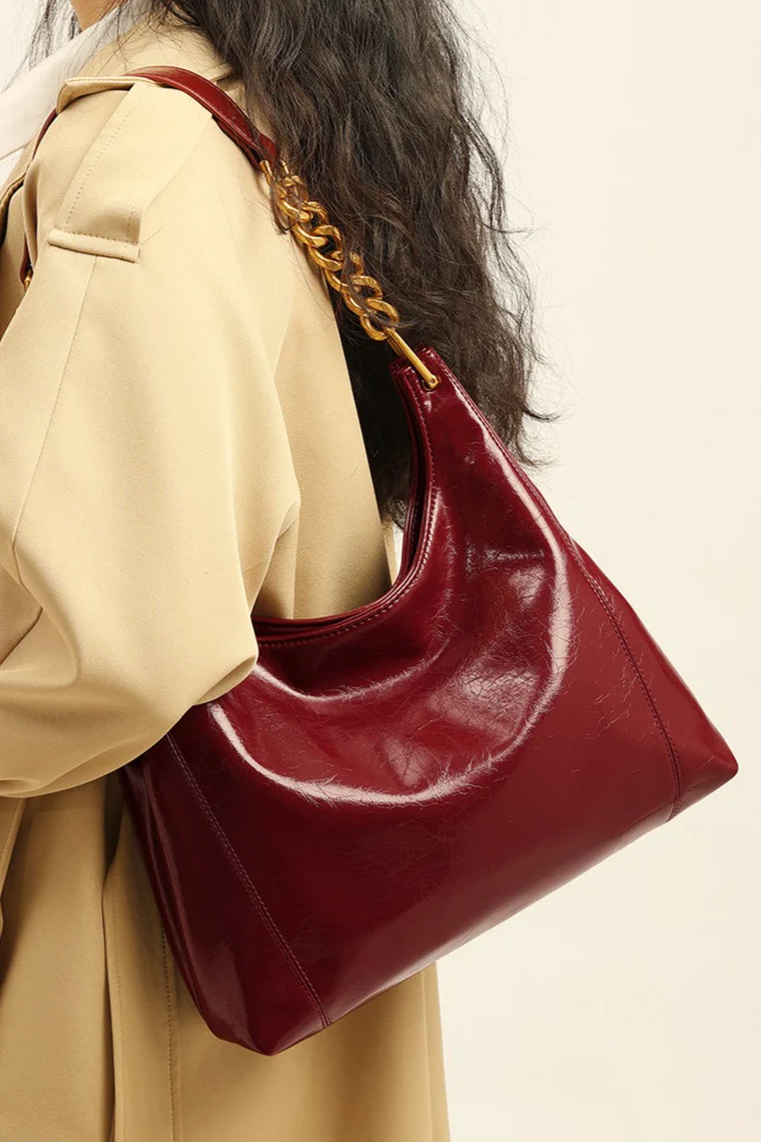 Red Large Capacity Tote Bag Elegant Shoulder Underarm Bag