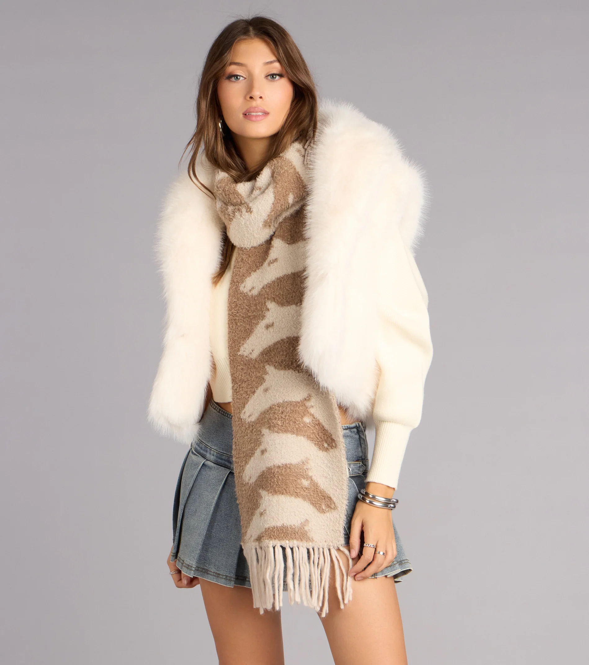 Saddle Style Fringe Scarf