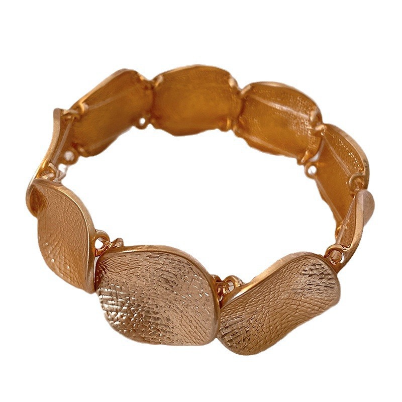 Chic Gold Disc Bracelet