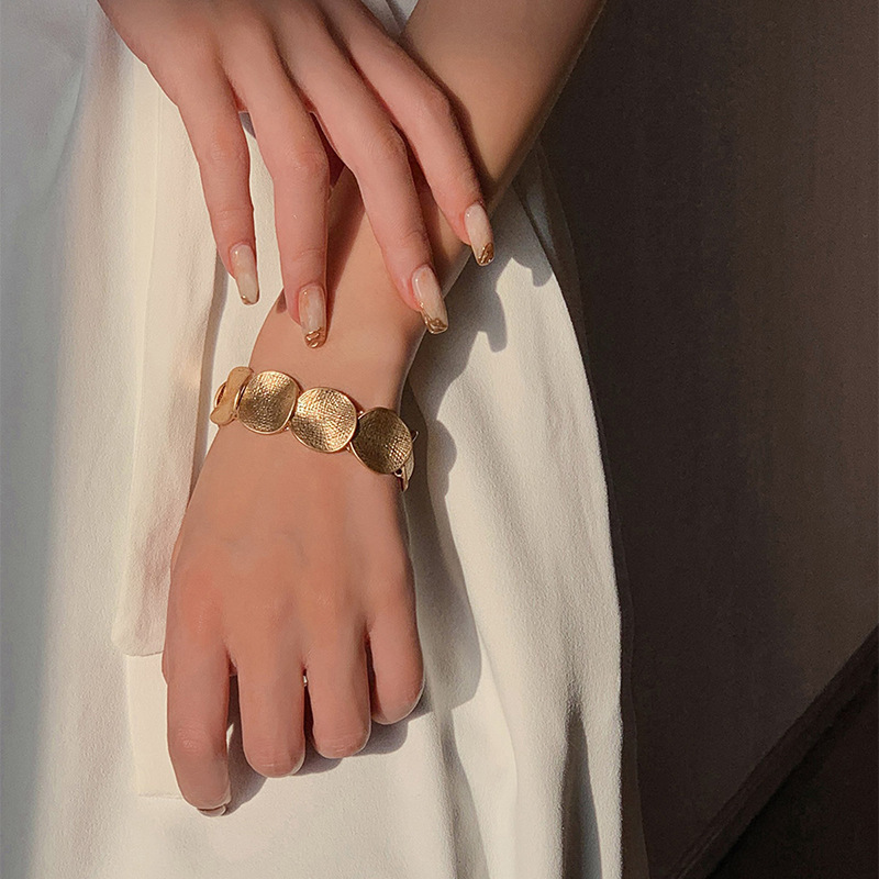 Chic Gold Disc Bracelet