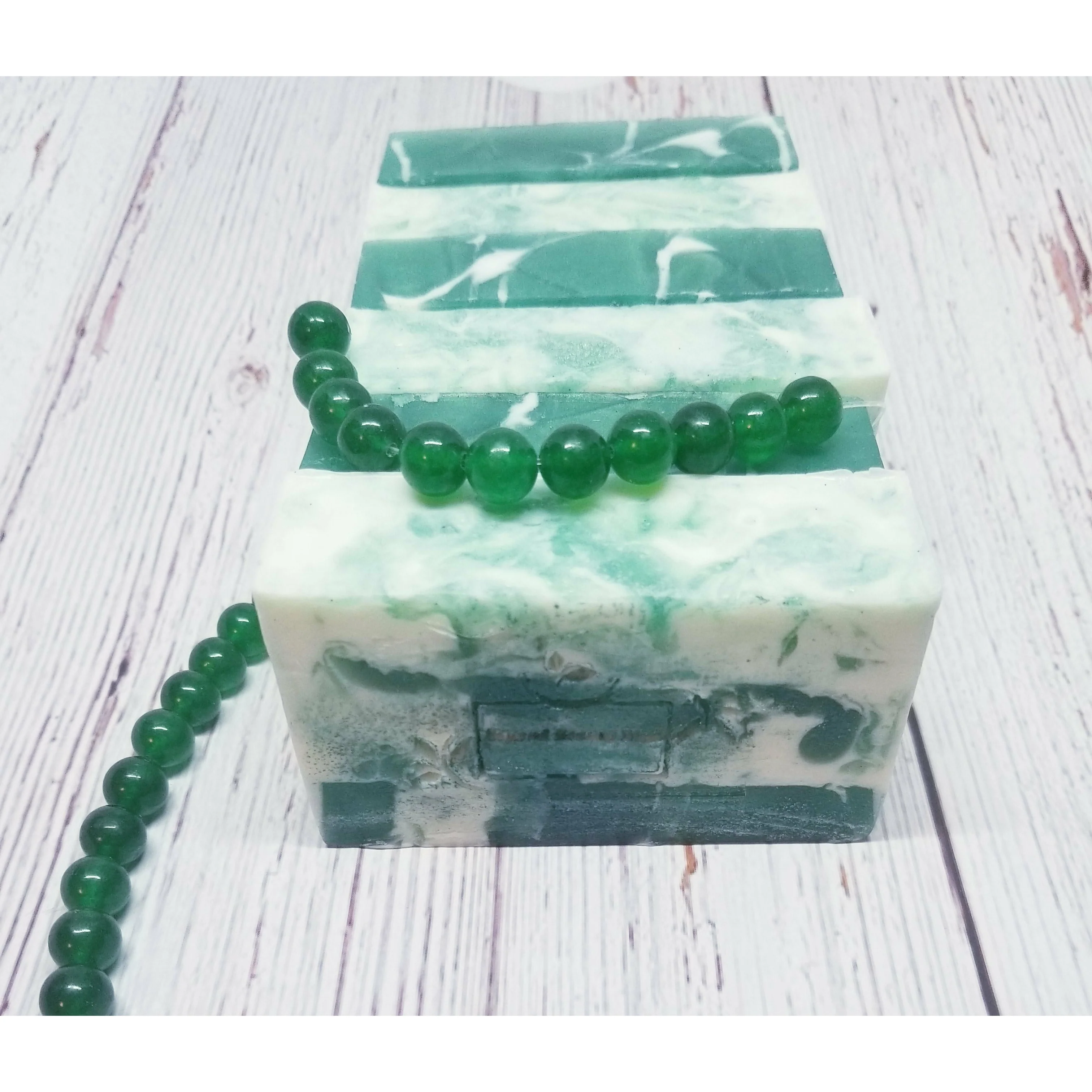 Jaded Bar �� Goat Milk + Honey Swirl Soap