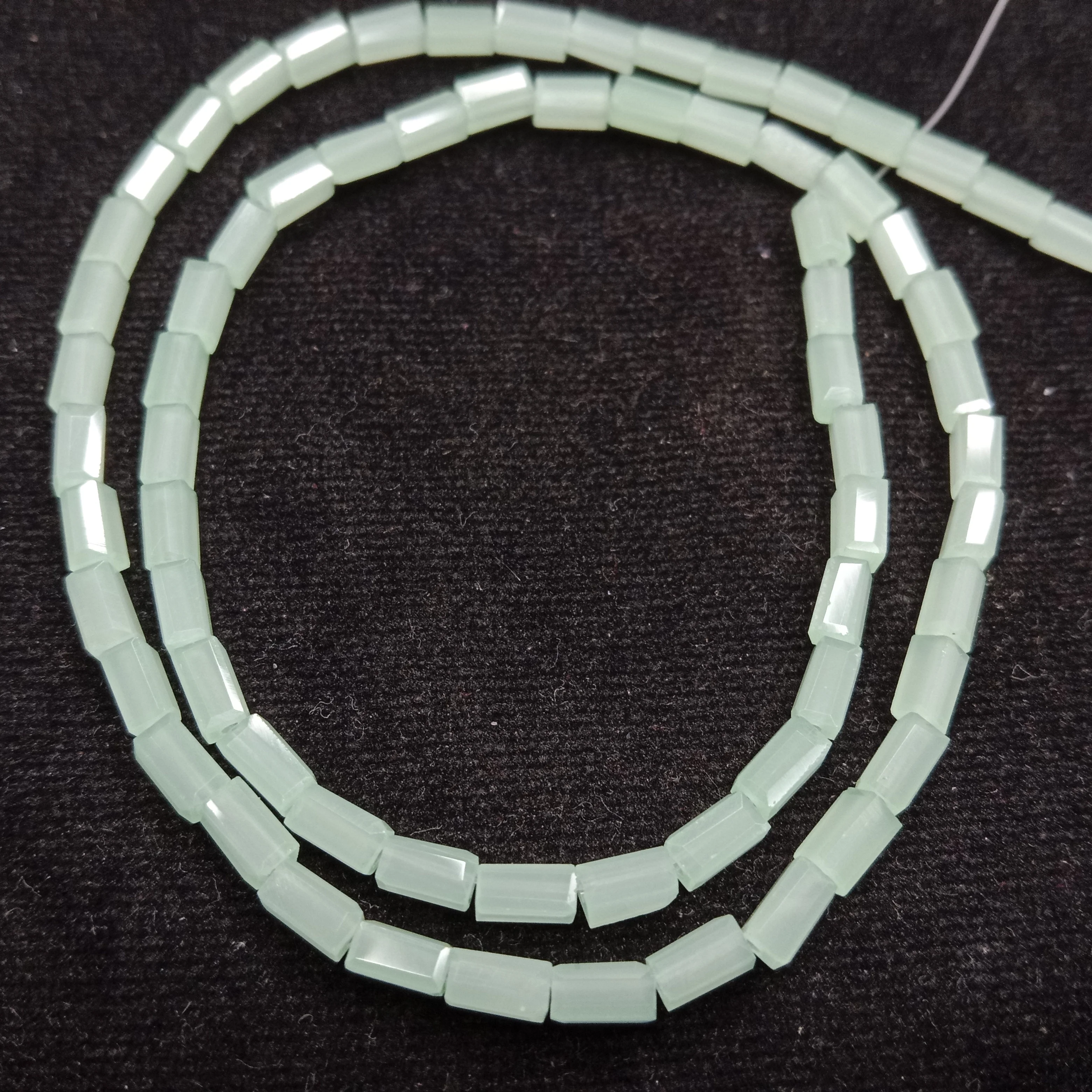 high quality ligh green Retargel shape crystal beads 3x6mm 1 string