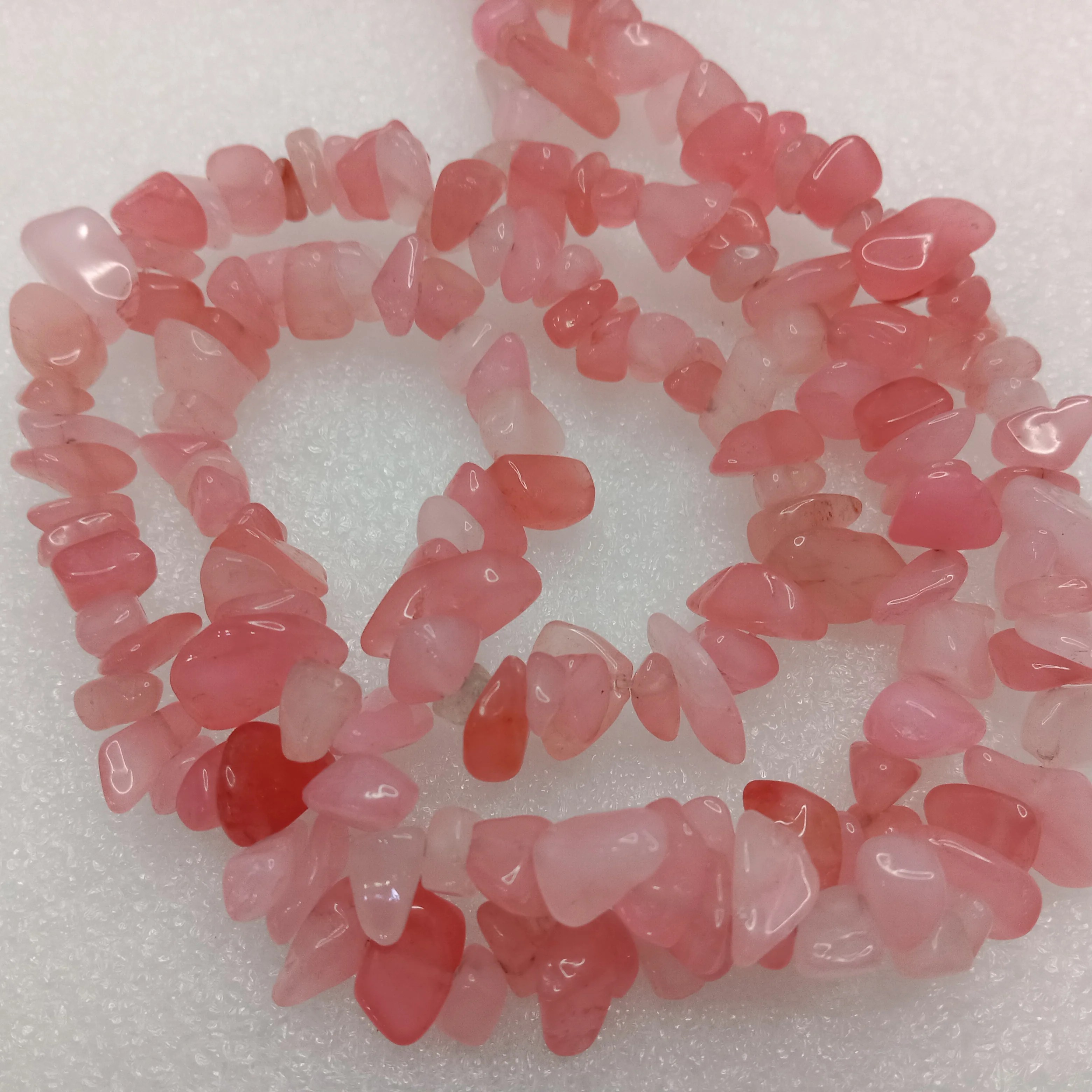 Sweet rose Uncut stone beads 1 string