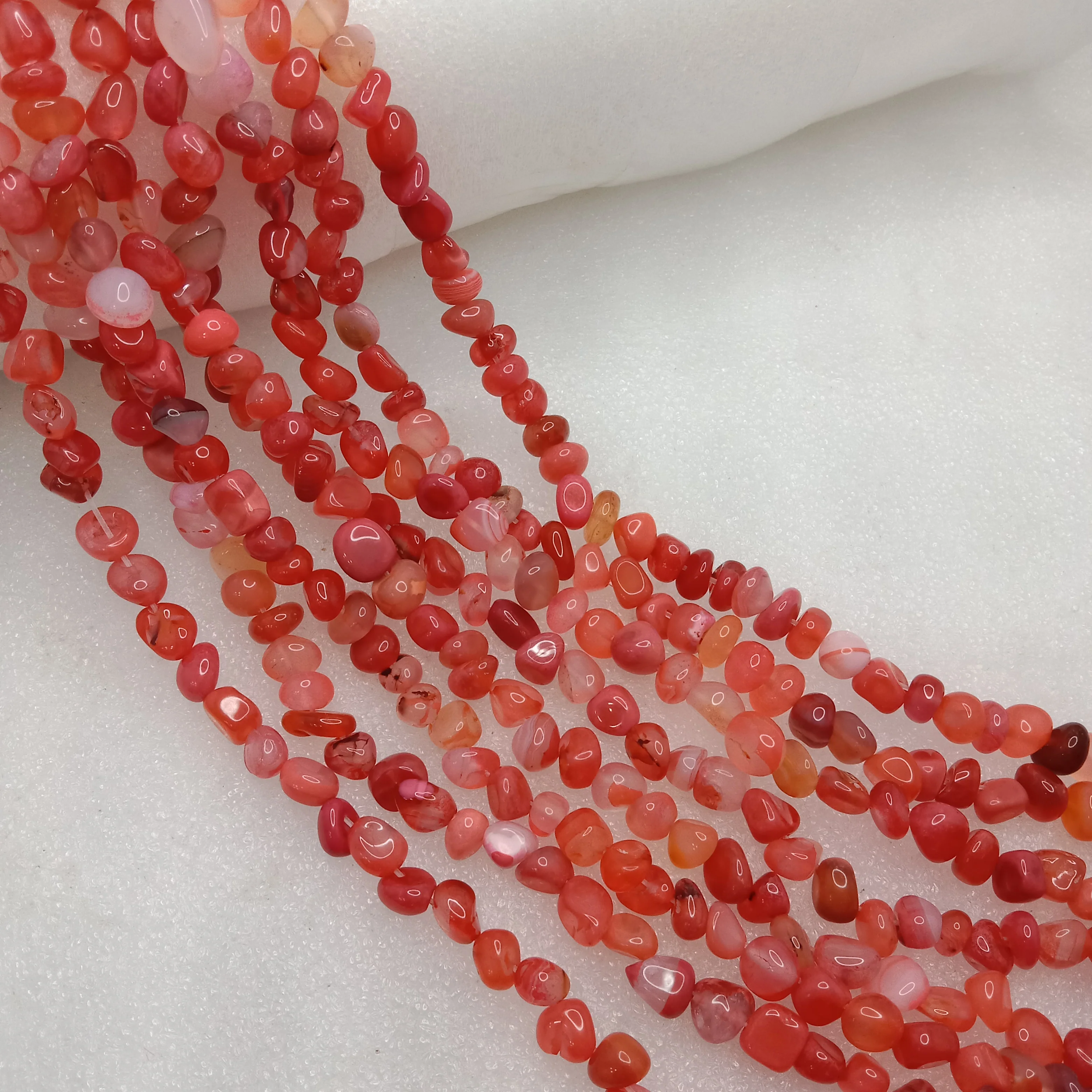 Shaded red colour tummble stone beads 1 string
