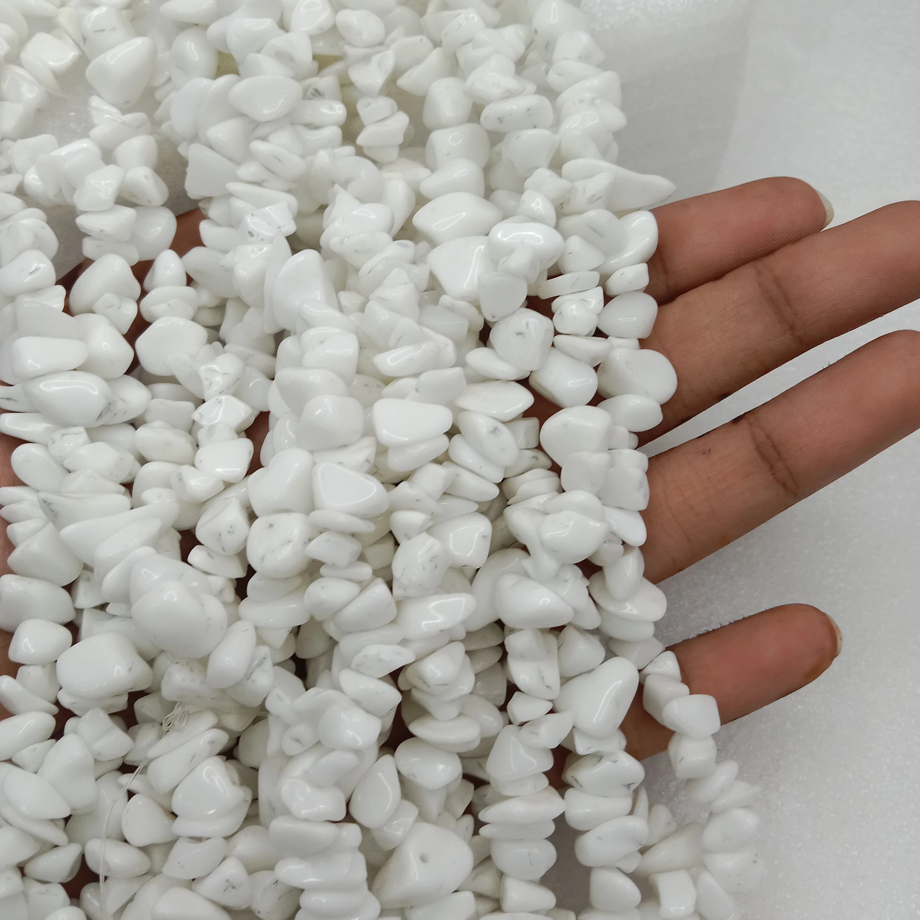 White marble chip beads Uncut stone beads 1 string
