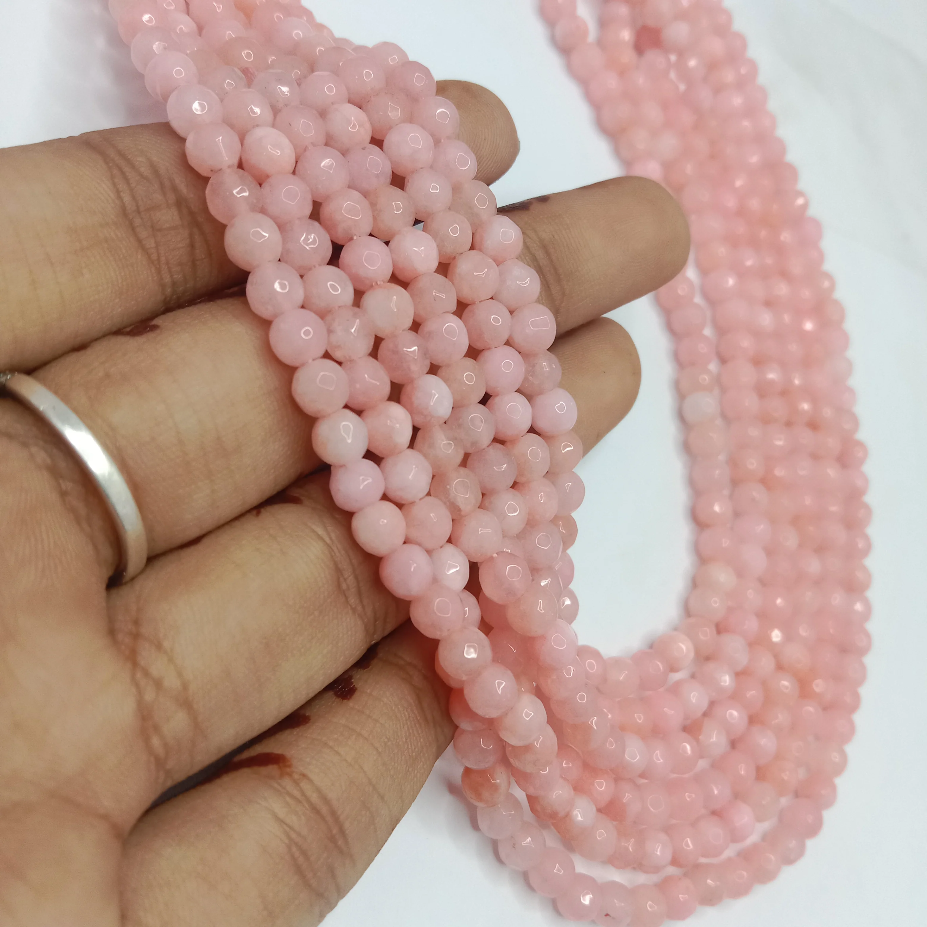 Pink High Quality agate Round Beads 4mm 1 string
