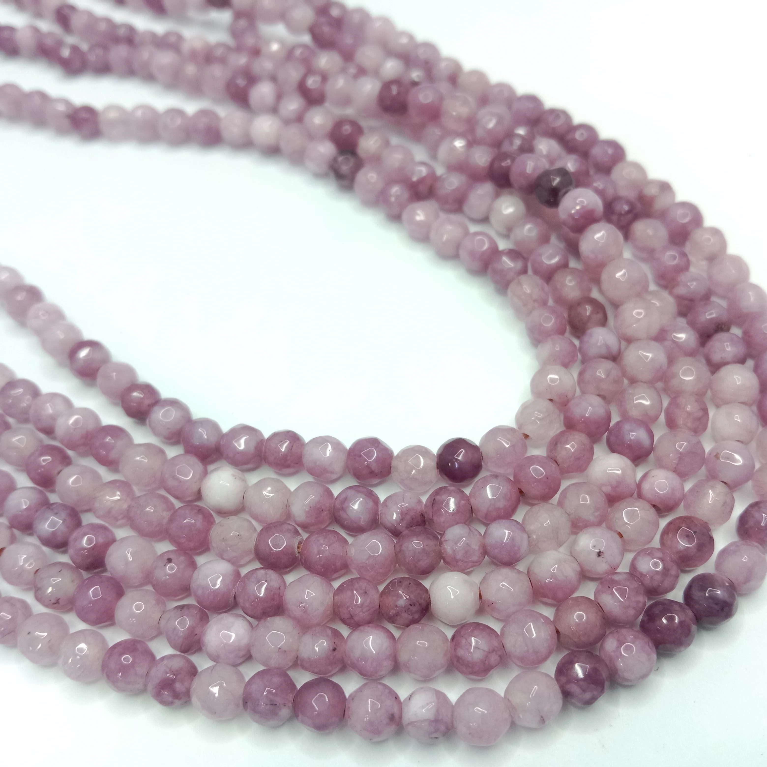 Light shaded purple High Quality agate Round Beads 4mm 1 string