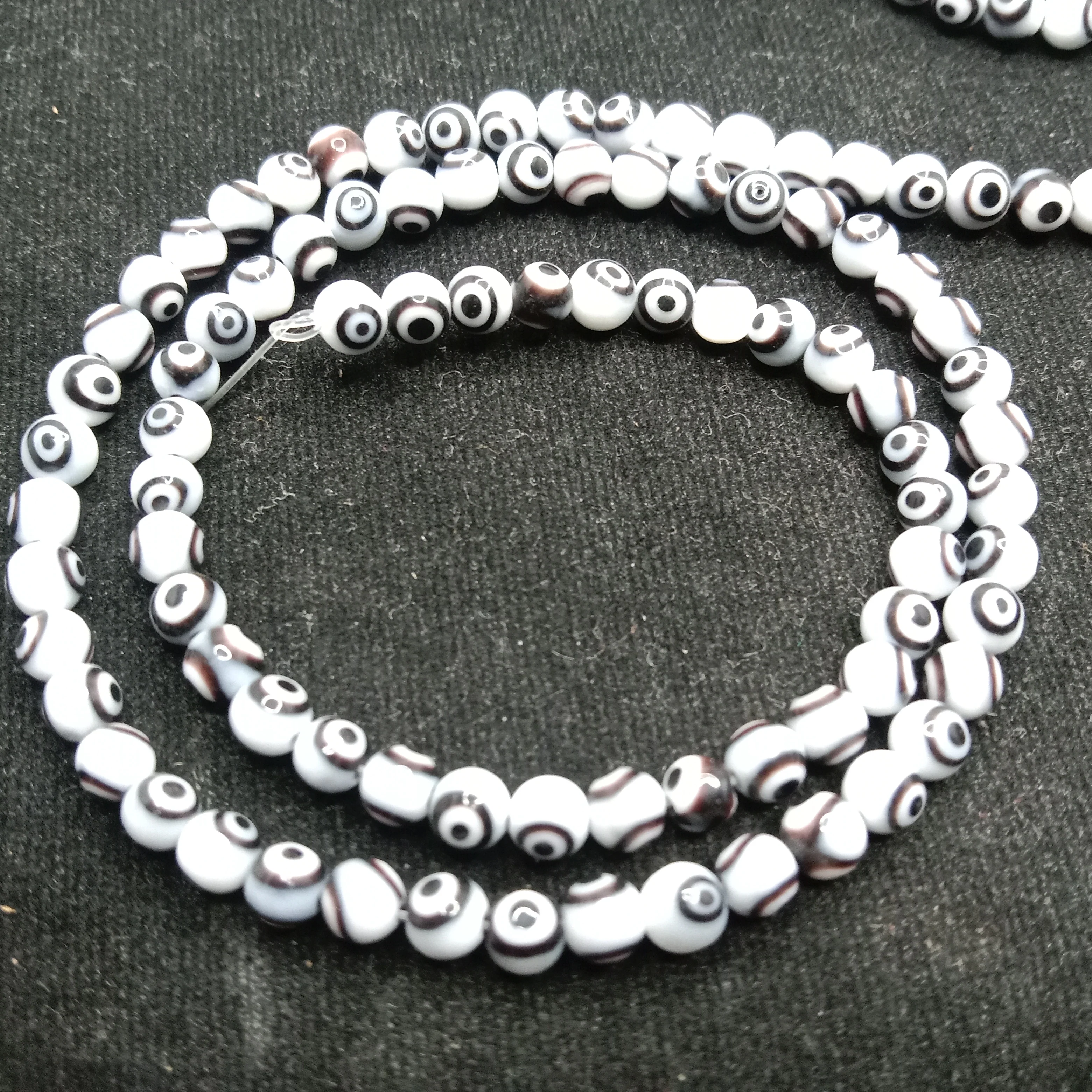 white and black Evil eye round shape beads 4mm 1 string