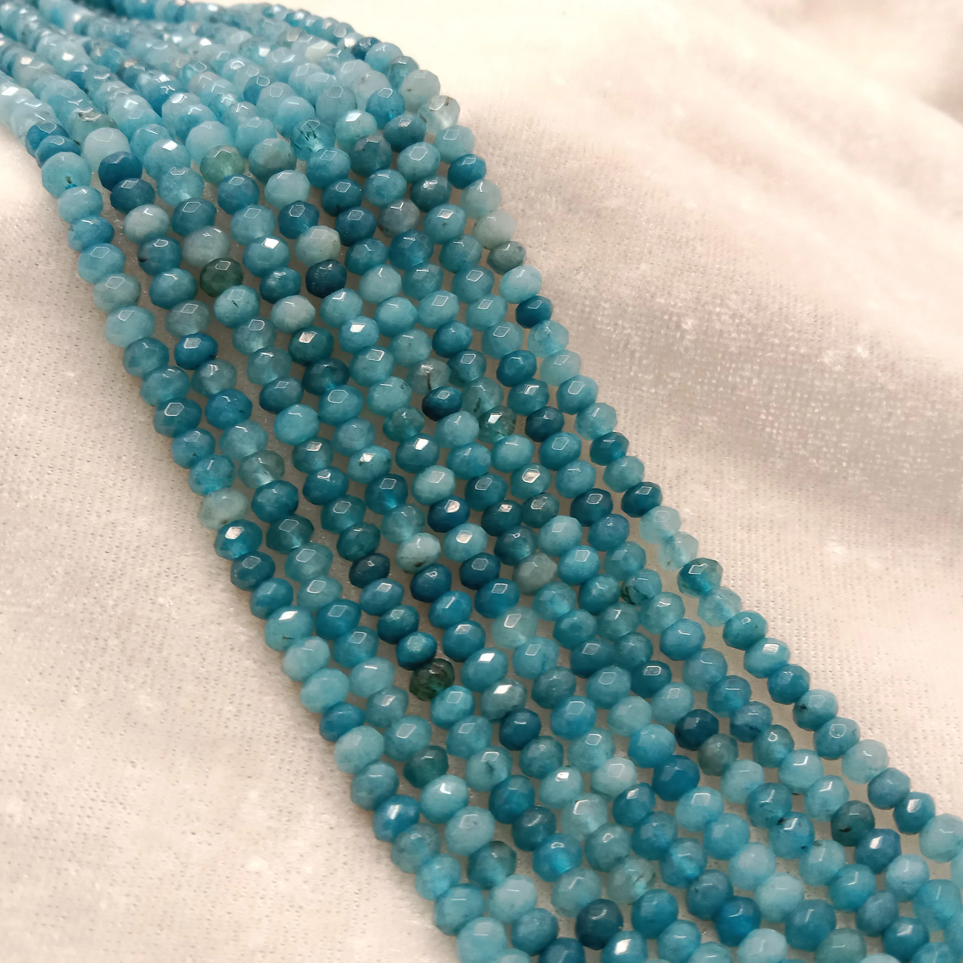 Shaded blue High Quality agateRondell Beads  4mm 1 string