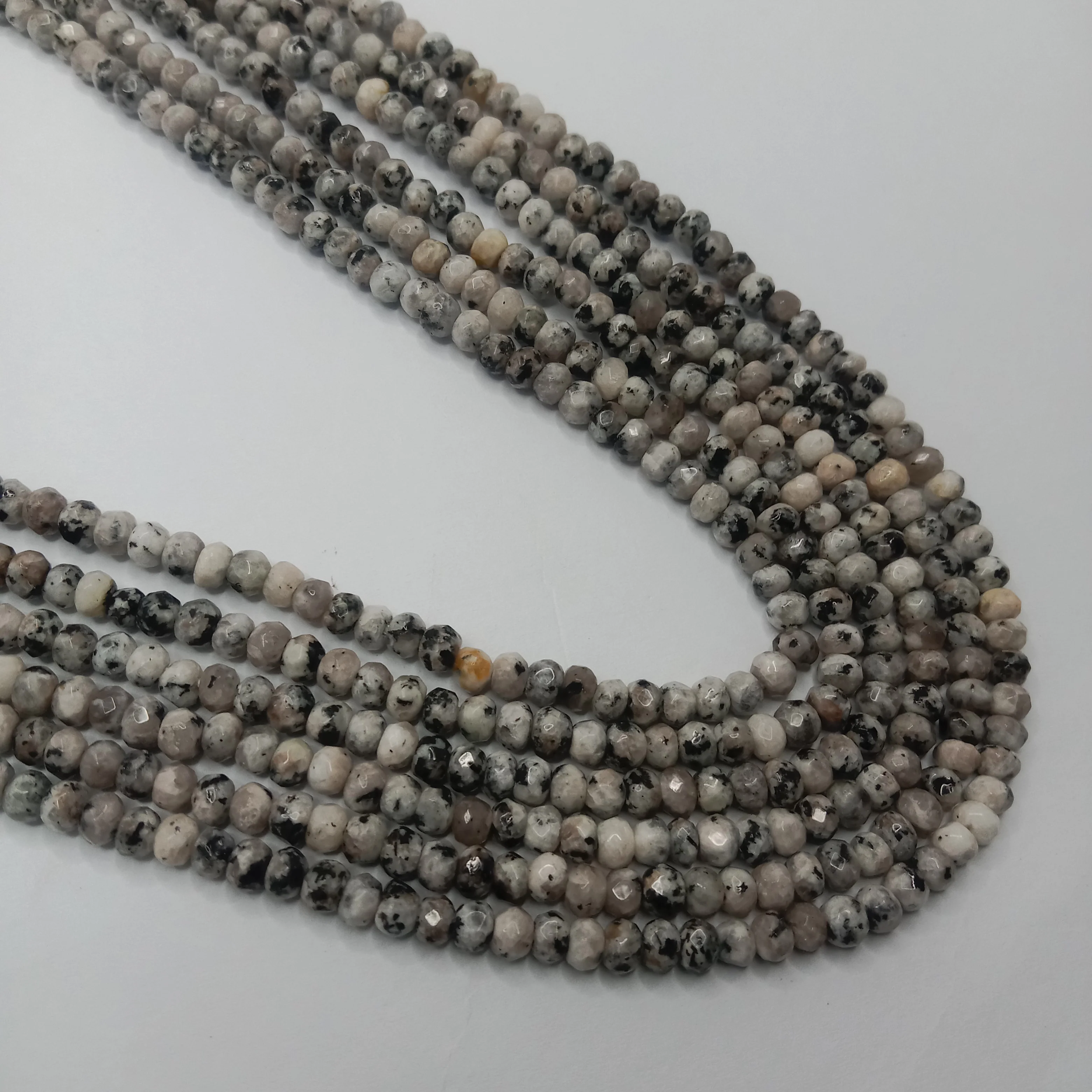 Texture white and black High Quality agateRondell Beads  4mm 1 string