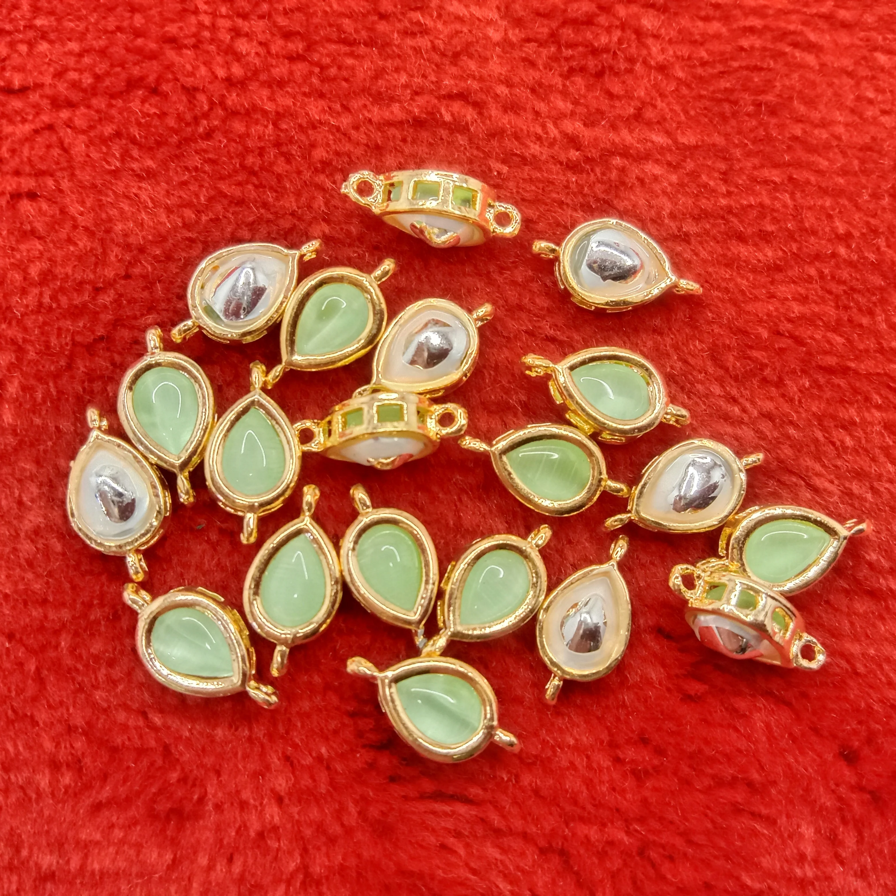 Mint(20pcs) high quality drop shape kundan connectors (1cm)