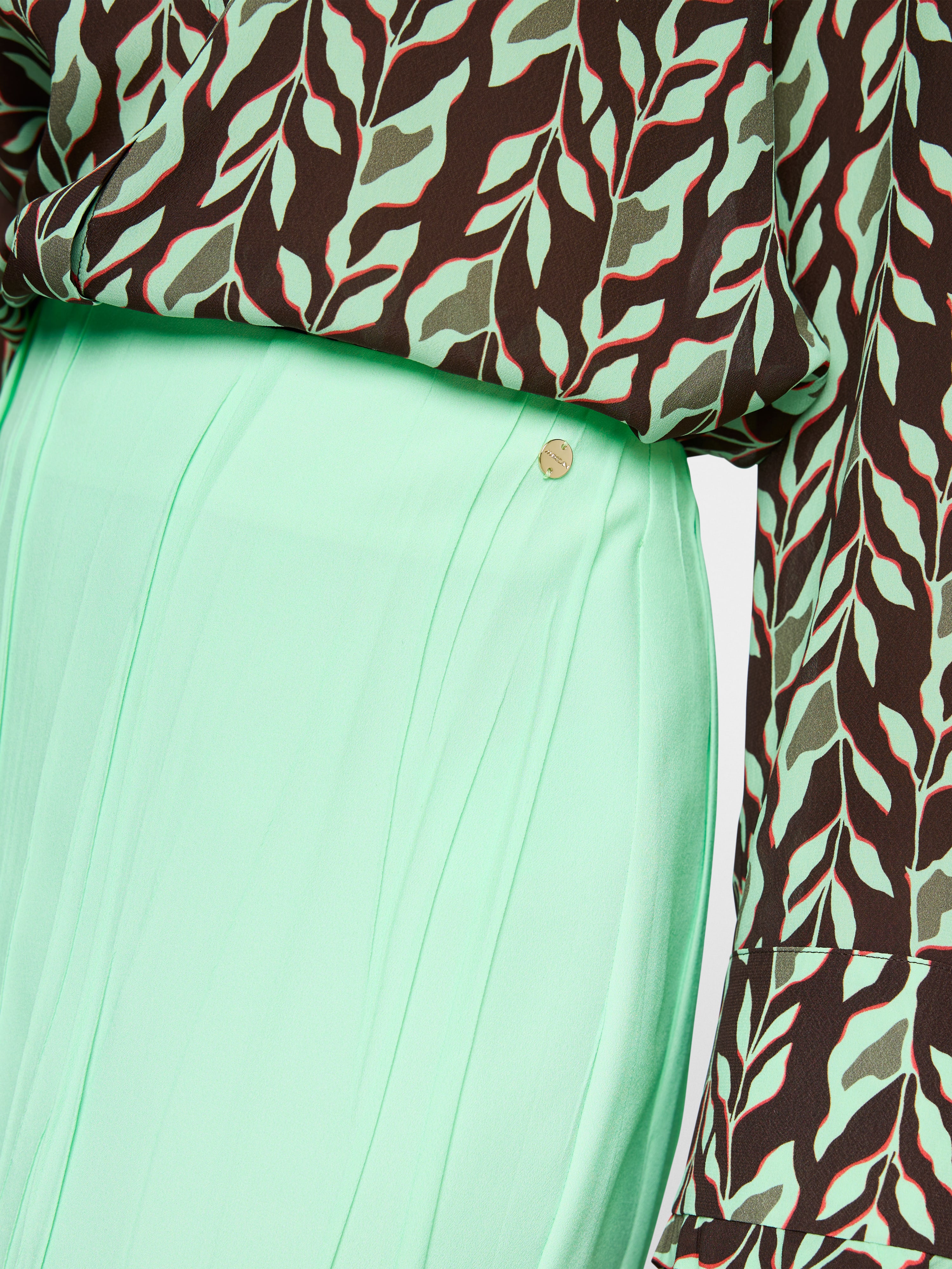 Marc Cain Midi skirt with pleated details