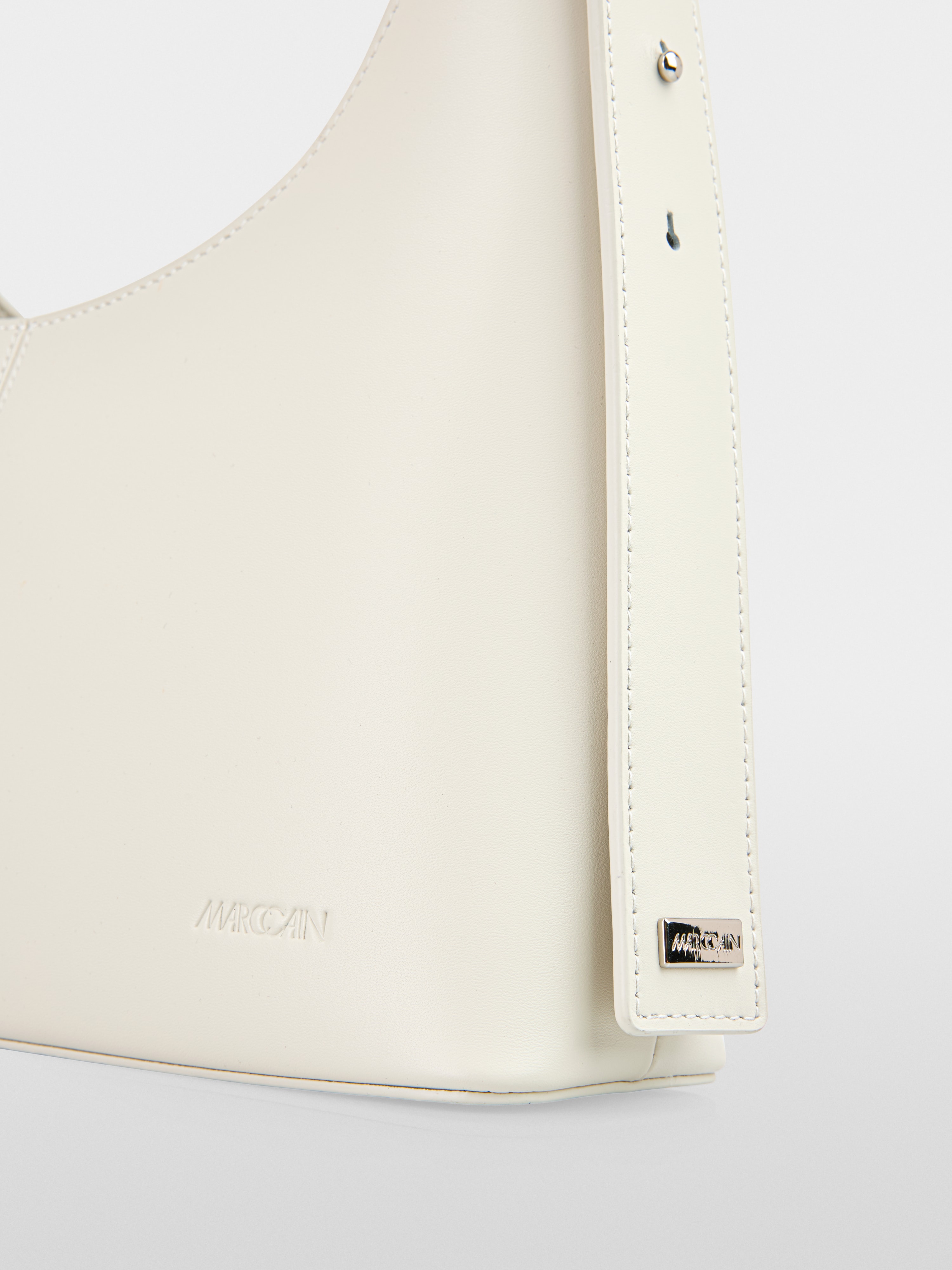Marc Cain Leather shoulder bag