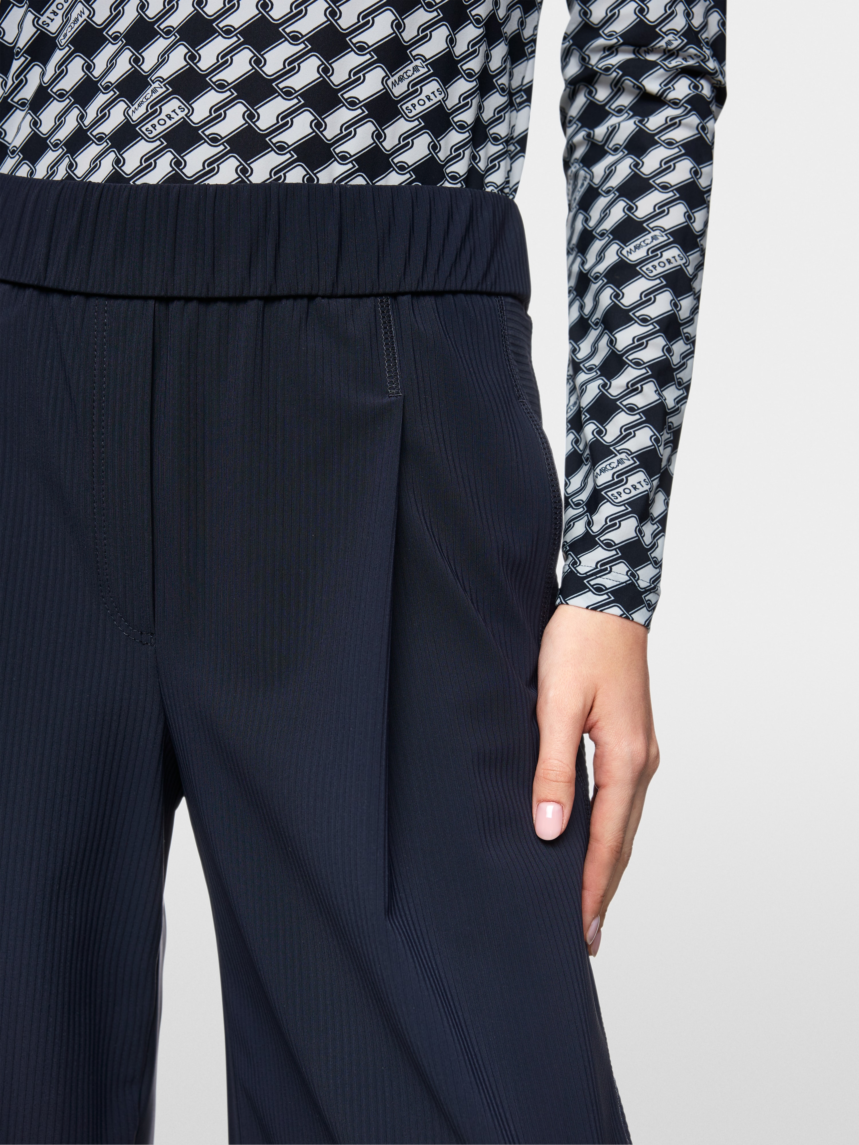 Marc Cain WEDI Rethink Together slip-on trousers