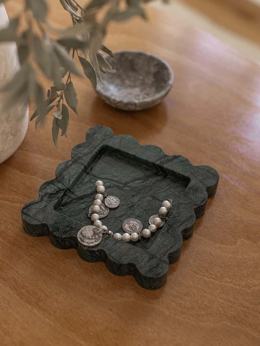 Marmor Tablett in Pine Shadow