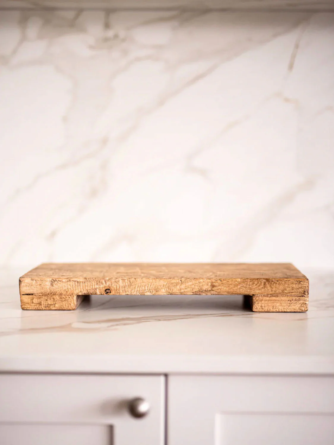 Holzsockel aus altem Ulmenholz